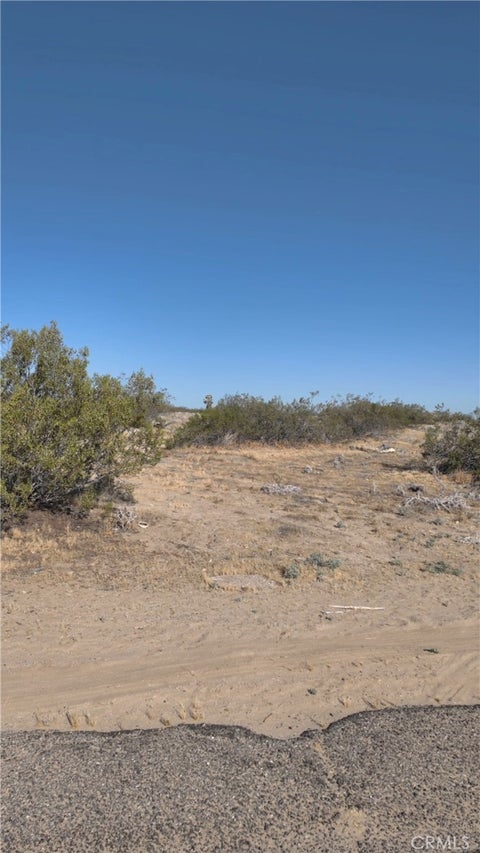 Photo of 0 Vacant Lot 3073014024, Palmdale, CA 93591 (MLS # SR26138135)