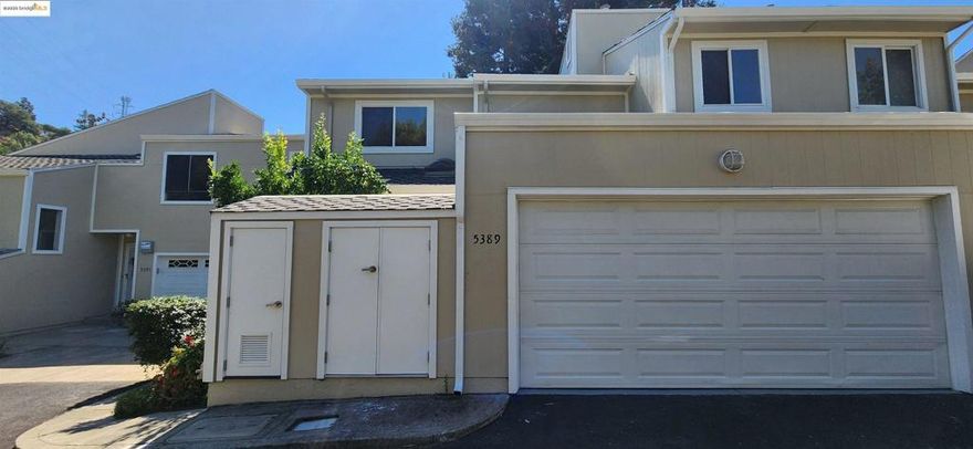 Discover an exceptional opportunity at 5389 San Simeon Pl, Castro Valley, CA 94552. Nestled in a sought-after neighborhood, this charming townhouse blends comfort, style, and convenience. Mandarin and lemon trees frame the inviting entry, welcoming you inside. The versatile floor plan includes a downstairs bedroom and half bath, perfect for guests, a home office. Upstairs, two bedrooms and two full baths include a spacious master suite designed for relaxation. Fresh paint, new durable fiber cement siding, crystal chandeliers, ceiling fans, and central heating make this move-in ready. The two-car garage offers custom shelving and ceiling racks for ample storage. Vaulted ceilings, skylights, and a low-maintenance backyard enhance the open, airy feel. Enjoy privacy with no front neighbors, plus easy access to BART, Hwy 580, shopping, dining, parks, library, and top-rated Castro Valley schools.