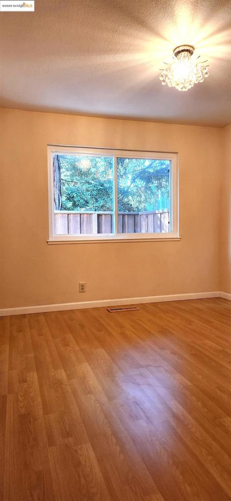 CASTRO VALLEY - Residential