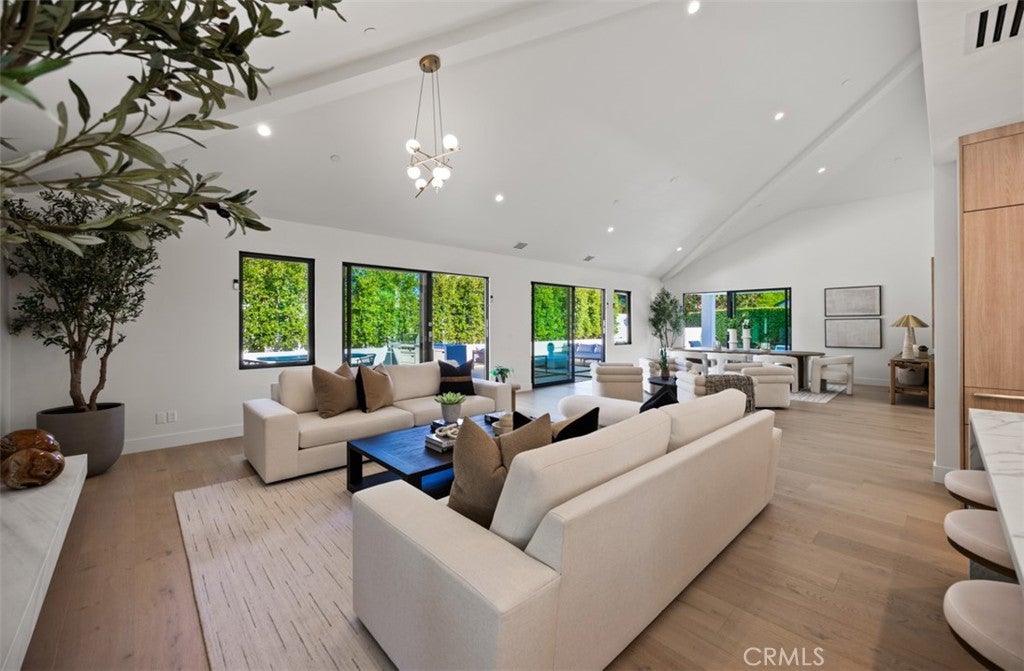 1312 Dover Drive, Newport Beach CA 92660 - Photo 15