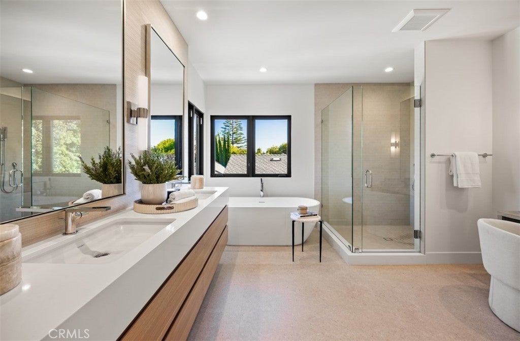 1312 Dover Drive, Newport Beach CA 92660 - Photo 37