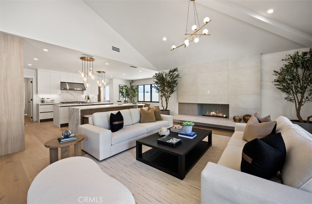 1312 Dover Drive, Newport Beach CA 92660 - Photo 13