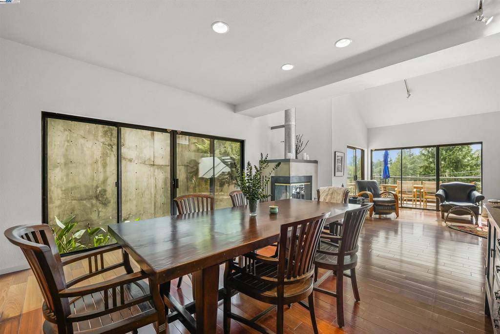 MONTCLAIR - Residential