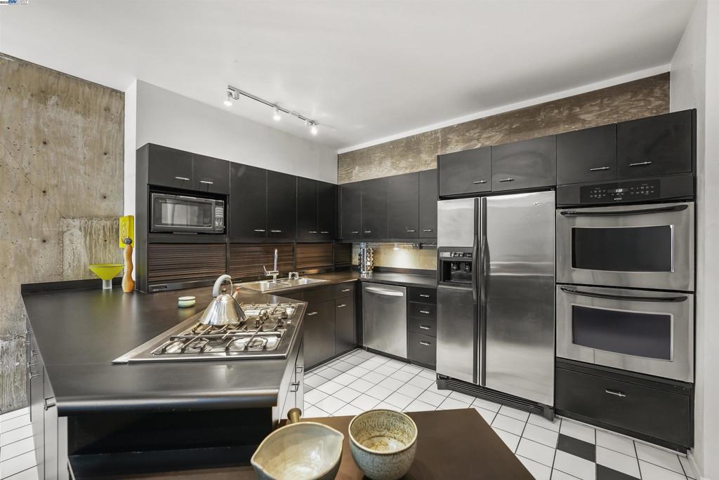 MONTCLAIR - Residential