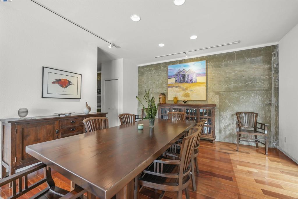 MONTCLAIR - Residential