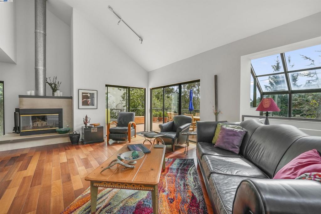 MONTCLAIR - Residential