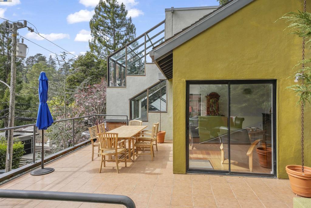 MONTCLAIR - Residential