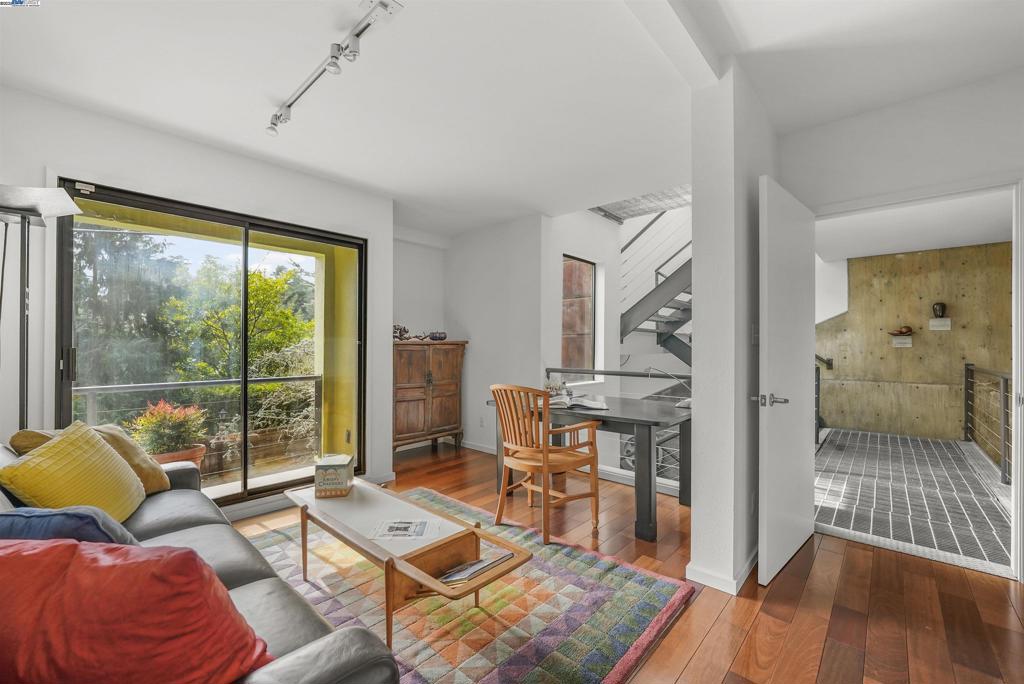 MONTCLAIR - Residential