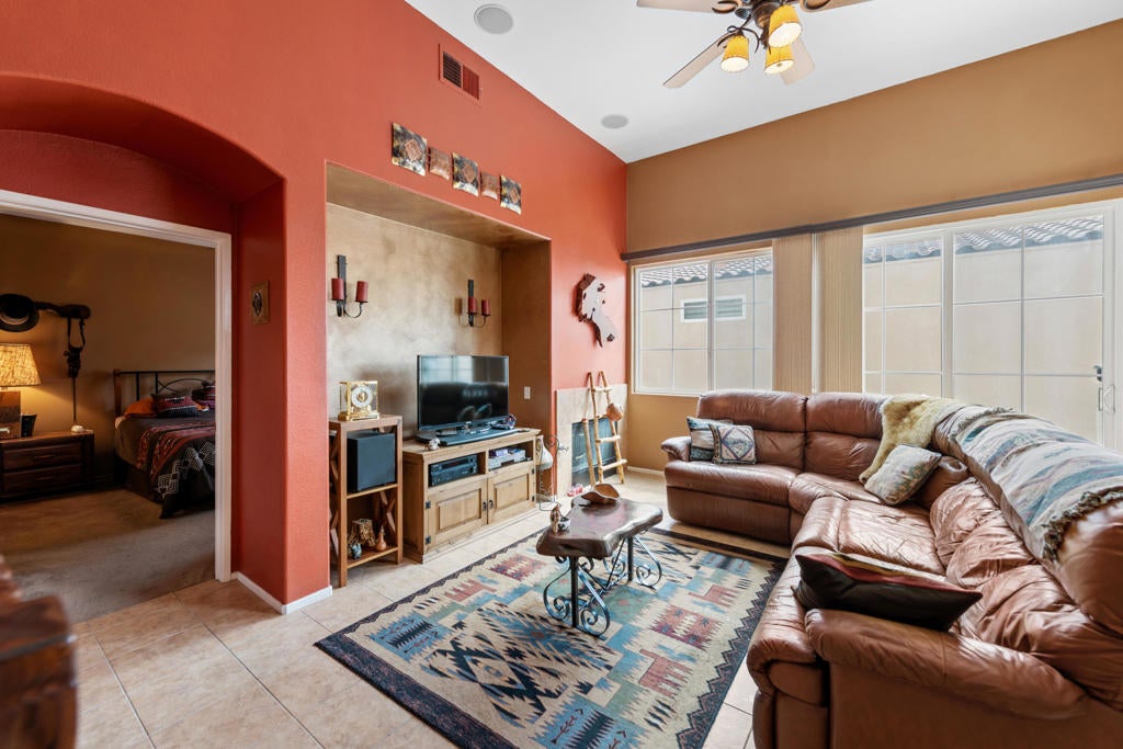 79268 Rose Dawn