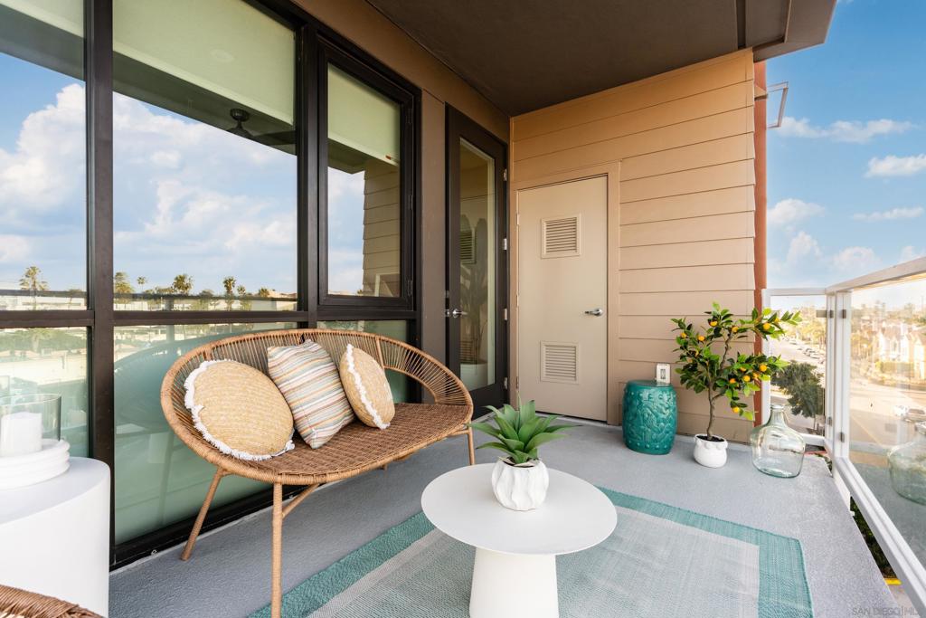 355 N Cleveland Street 304