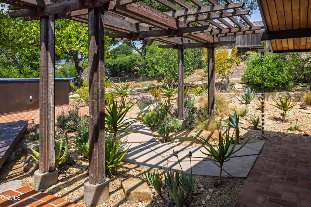 Santa Barbara, California 93110, United States, 4 Bedrooms Bedrooms, ,3 BathroomsBathrooms,Residential,Active,128709