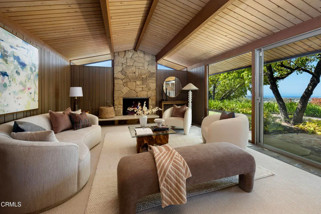 Santa Barbara, California 93110, United States, 4 Bedrooms Bedrooms, ,3 BathroomsBathrooms,Residential,Active,128709