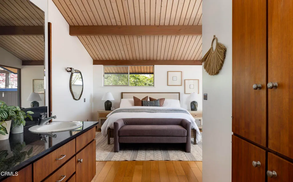 Santa Barbara, California 93110, United States, 4 Bedrooms Bedrooms, ,3 BathroomsBathrooms,Residential,Active,128709