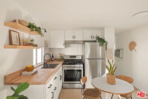 Photo of 11250 Playa Street #82, Culver City, CA 90230 (MLS # 26858245)