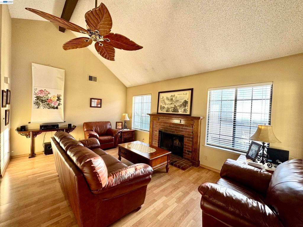 14382 Outrigger Dr