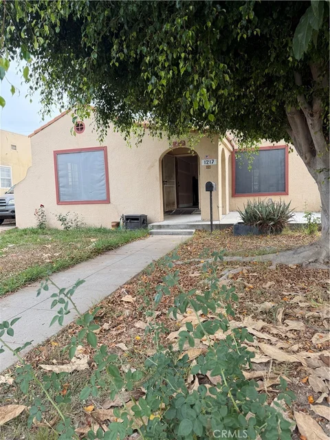 1217 S Van Ness Ave, Santa Ana, CA 92707 - MLS#: PW26217184