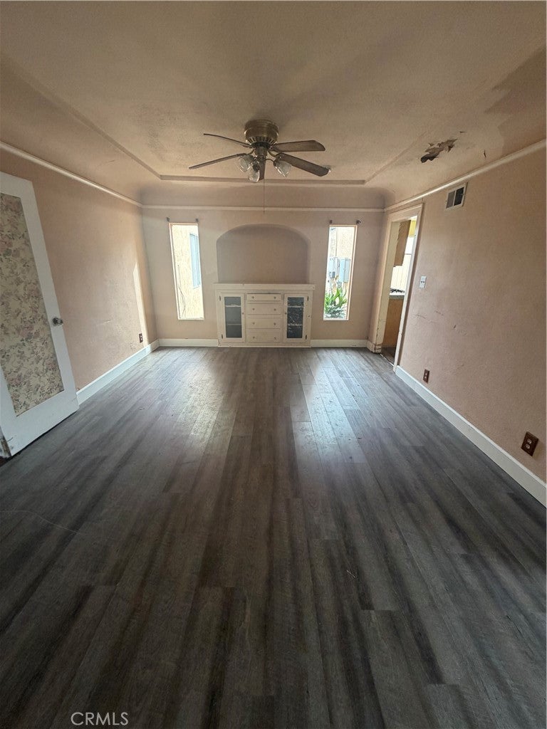 1217 S Van Ness