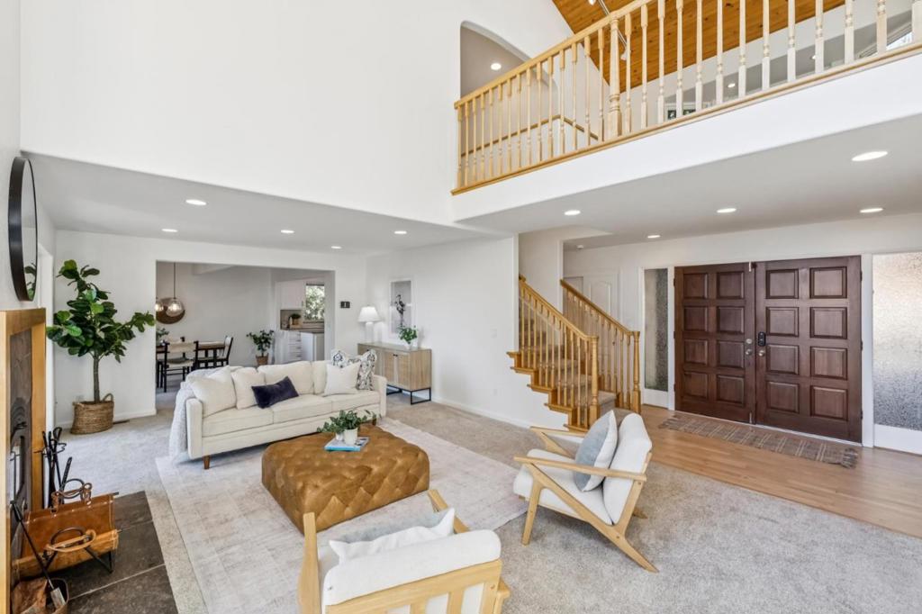 377 Rider Ridge Road