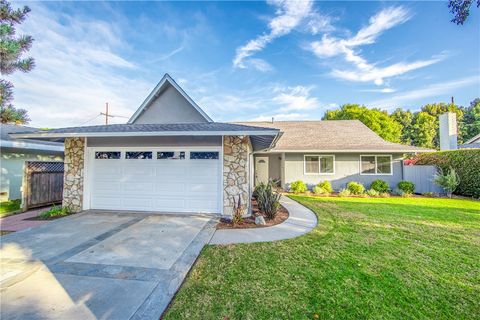 Photo of 6171 Gumm Dr, Huntington Beach, CA 92647 (MLS # OC25247656)