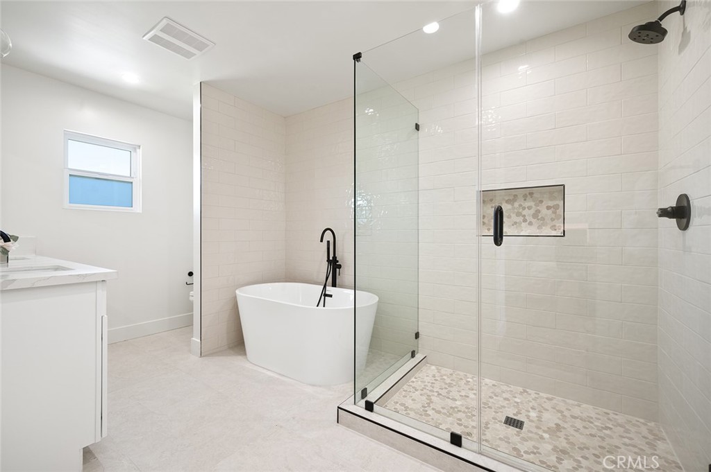 1985 Highland Oaks Drive