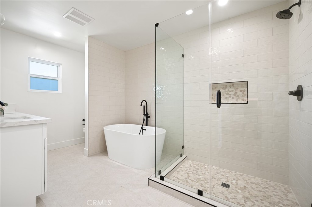 1985 Highland Oaks Drive