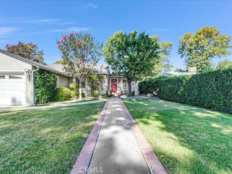6923 Comanche Avenue, Winnetka CA 91306