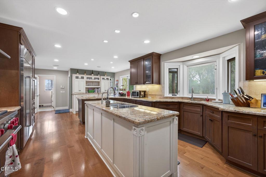 Camarillo, California, 93010, United States, 4 Bedrooms Bedrooms, ,3 BathroomsBathrooms,Residential,Active,2052018