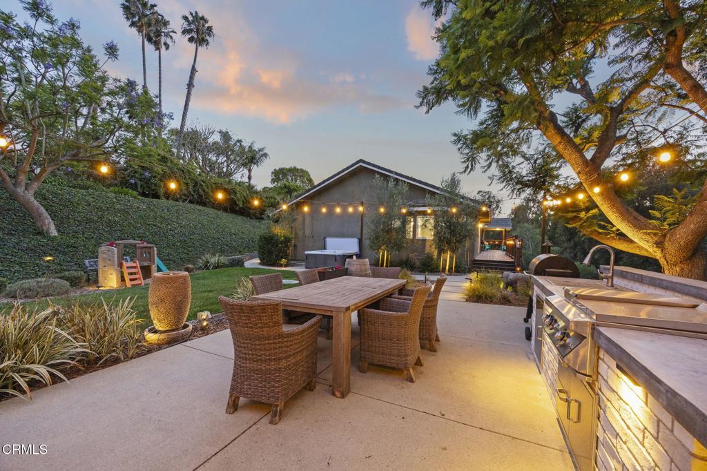 Camarillo, California, 93010, United States, 4 Bedrooms Bedrooms, ,3 BathroomsBathrooms,Residential,Active,2052018