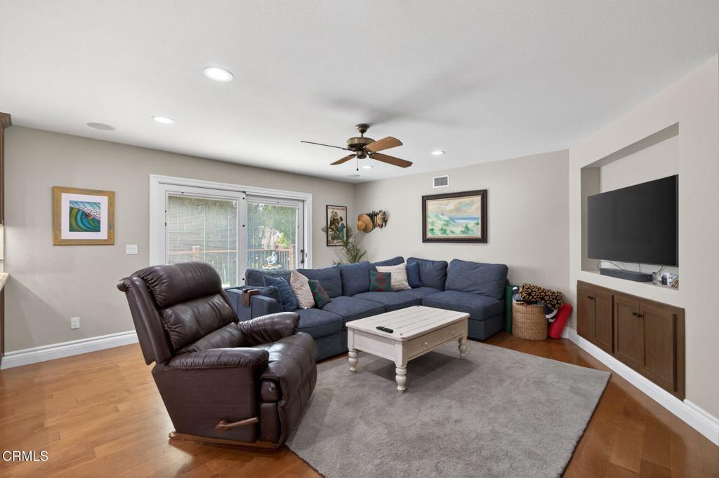 Camarillo, California, 93010, United States, 4 Bedrooms Bedrooms, ,3 BathroomsBathrooms,Residential,Active,2052018