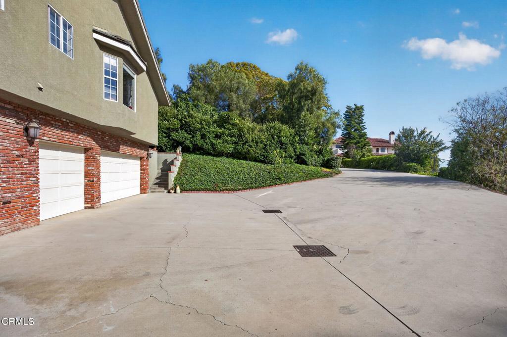 Camarillo, California, 93010, United States, 4 Bedrooms Bedrooms, ,3 BathroomsBathrooms,Residential,Active,2052018