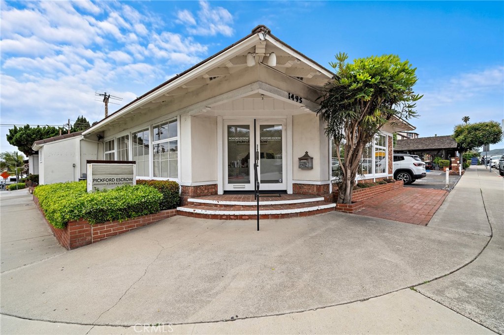 1495 Glenneyre Street