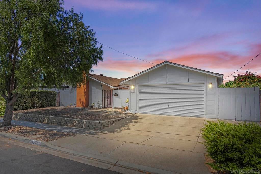 6244 Crawford St, San Diego CA 92120