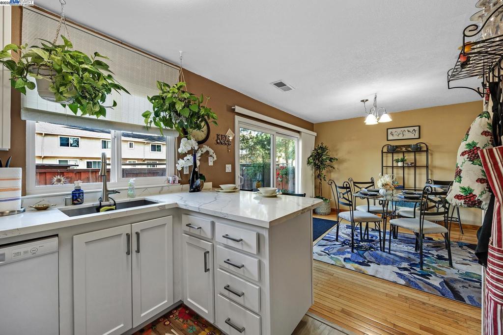 CARRIGAN COMMONS - Residential