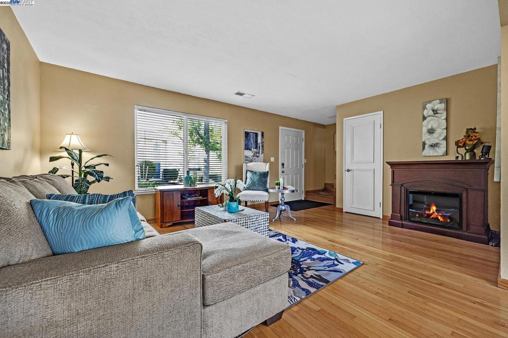 CARRIGAN COMMONS - Residential