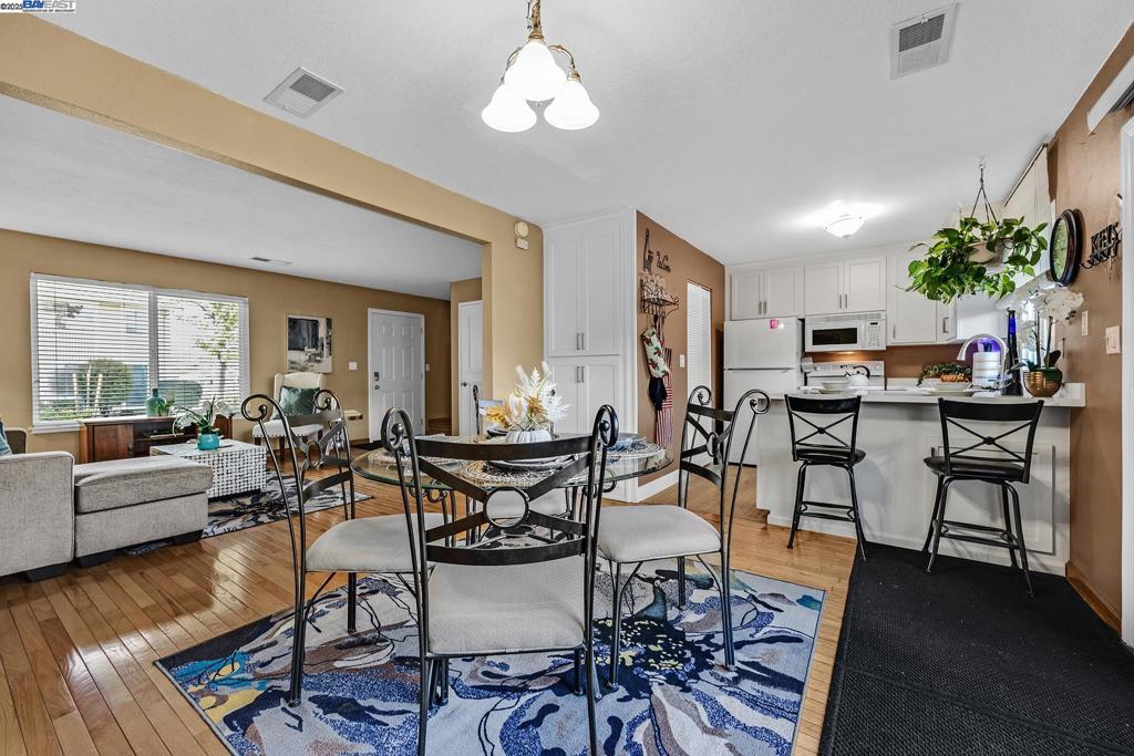 CARRIGAN COMMONS - Residential