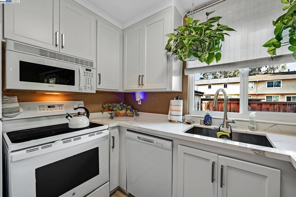 CARRIGAN COMMONS - Residential