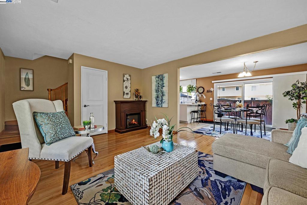 CARRIGAN COMMONS - Residential