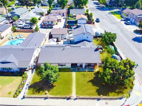 2302 8th Street, La Verne, CA 91750 - MLS#: AR25169985