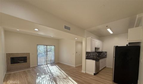 Photo of 10849 Fruitland Drive #301, Studio City, CA 91604 (MLS # SR26078083)