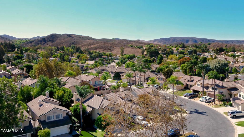 Photo of 657 Galloping Hill Road, Simi Valley, CA 93065 (MLS # 222005116)
