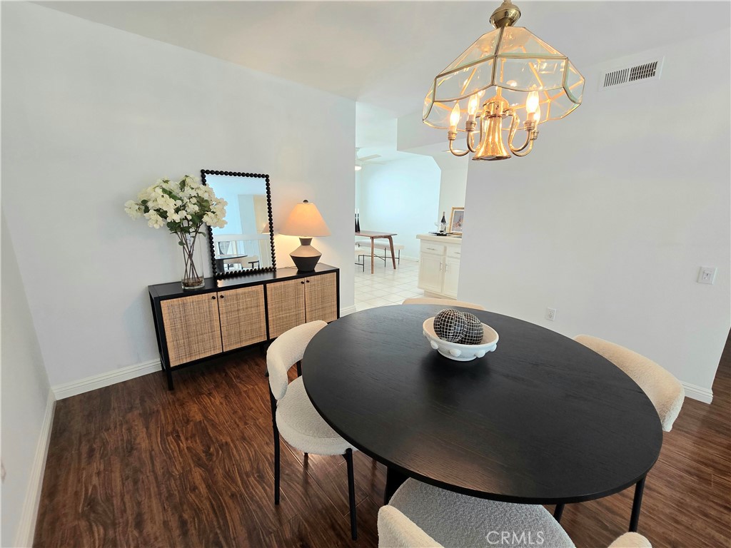 6121 Shoup Avenue 10