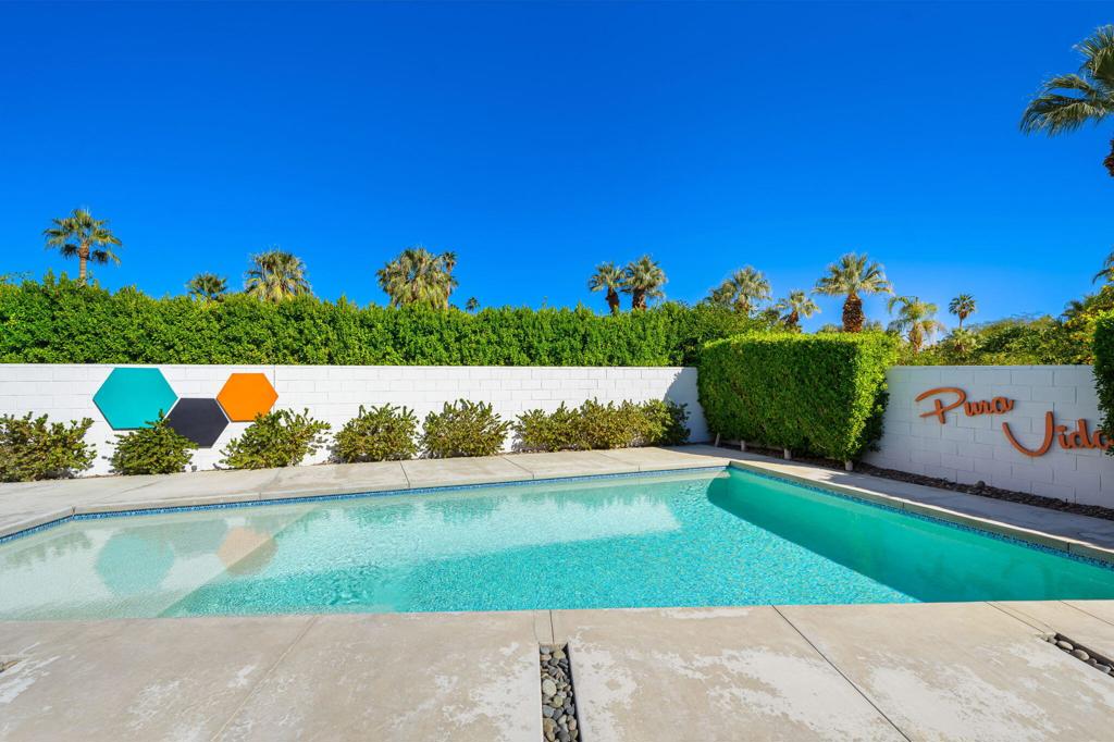 Magnesia Falls Cove - Residential