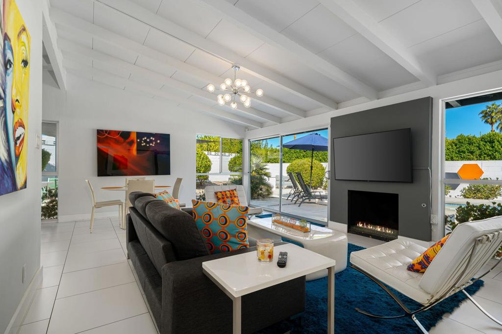 Magnesia Falls Cove - Residential