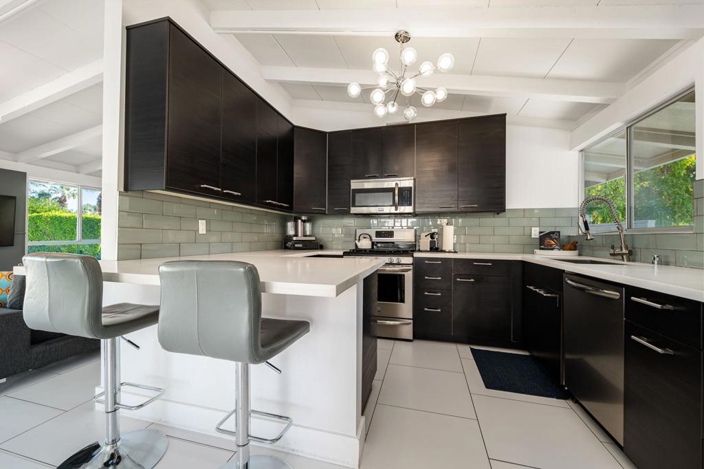 Magnesia Falls Cove - Residential