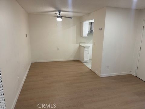 Photo of 283 Redondo Ave, Long Beach, CA 90803 (MLS # OC26015258)
