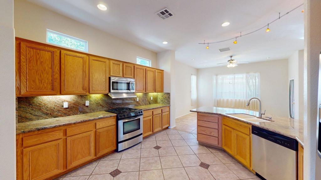 Vintage Palms - Residential