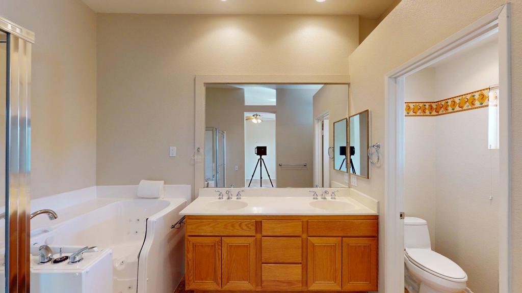 Vintage Palms - Residential