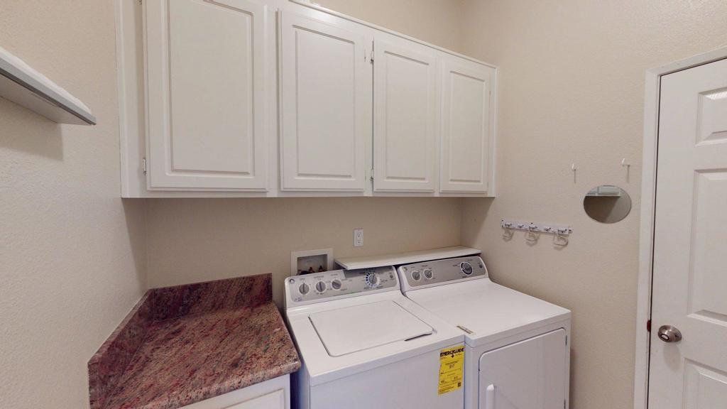 Vintage Palms - Residential