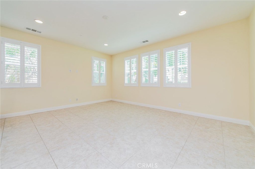 219 Wicker, Irvine CA 92618 - Photo 6