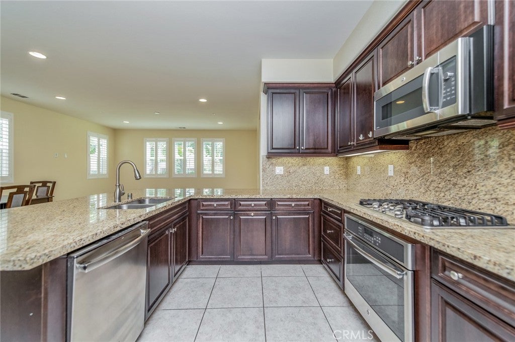 219 Wicker, Irvine CA 92618 - Photo 9